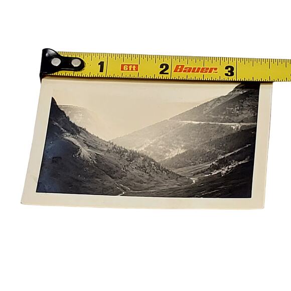 Vtg B&W Photo Found 1940s Yellowstone Park Mountains Trail Cloudy Snapshot - Picture 4 of 4